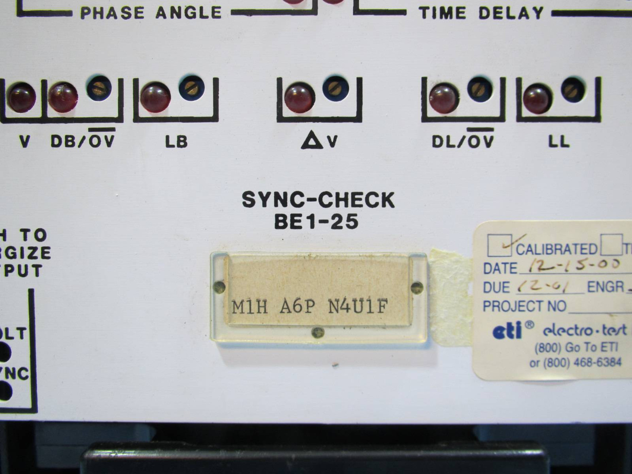 Basler Electric BE1 25 Sync Check Relay M1H A6P N4U1F BEI 25 BE125